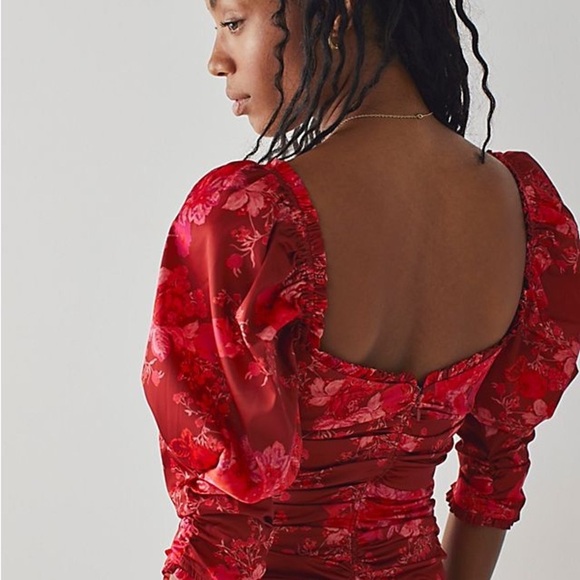 NEW For Love And Lemons Red Floral Print  Ruched Puff Sleeve Bodysuit Blouse XS - Picture 13 of 15